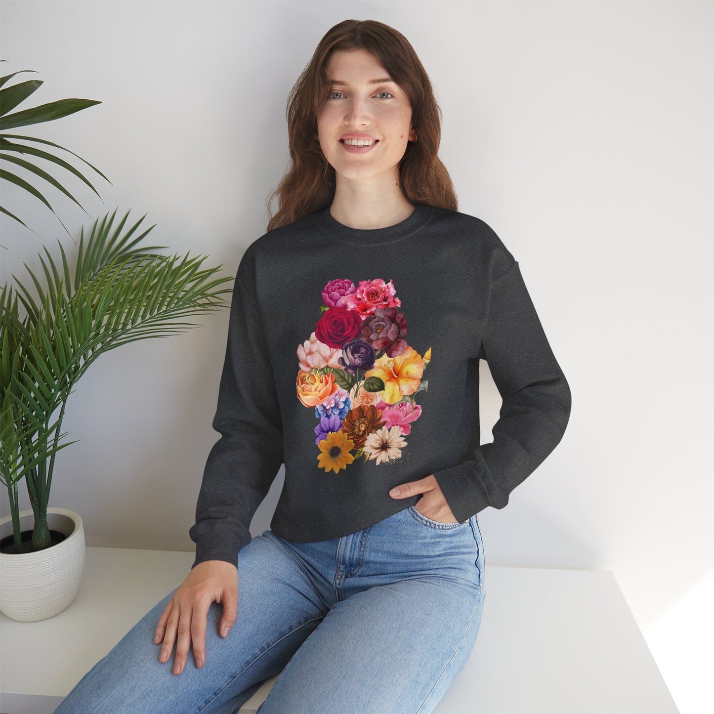 Floral Bouquet Vintage Heavy Blend™ Crewneck Sweatshirt - Cozy & Bright Style for Every Occasion